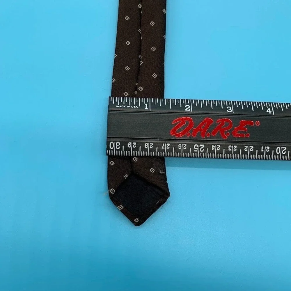 Oscar de la Renta Brown Geometric Preppy Logo Men's Classic Neck Tie